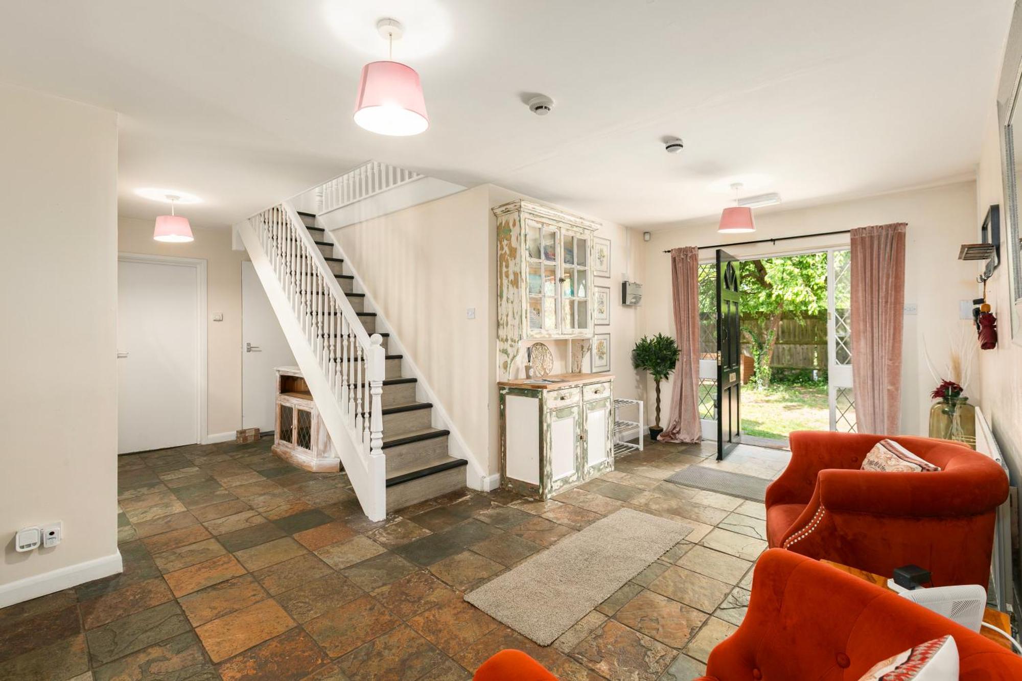 Rural Lodge Stay In Windsor! Hot Tub! Sleeps 20 Bray Bagian luar foto