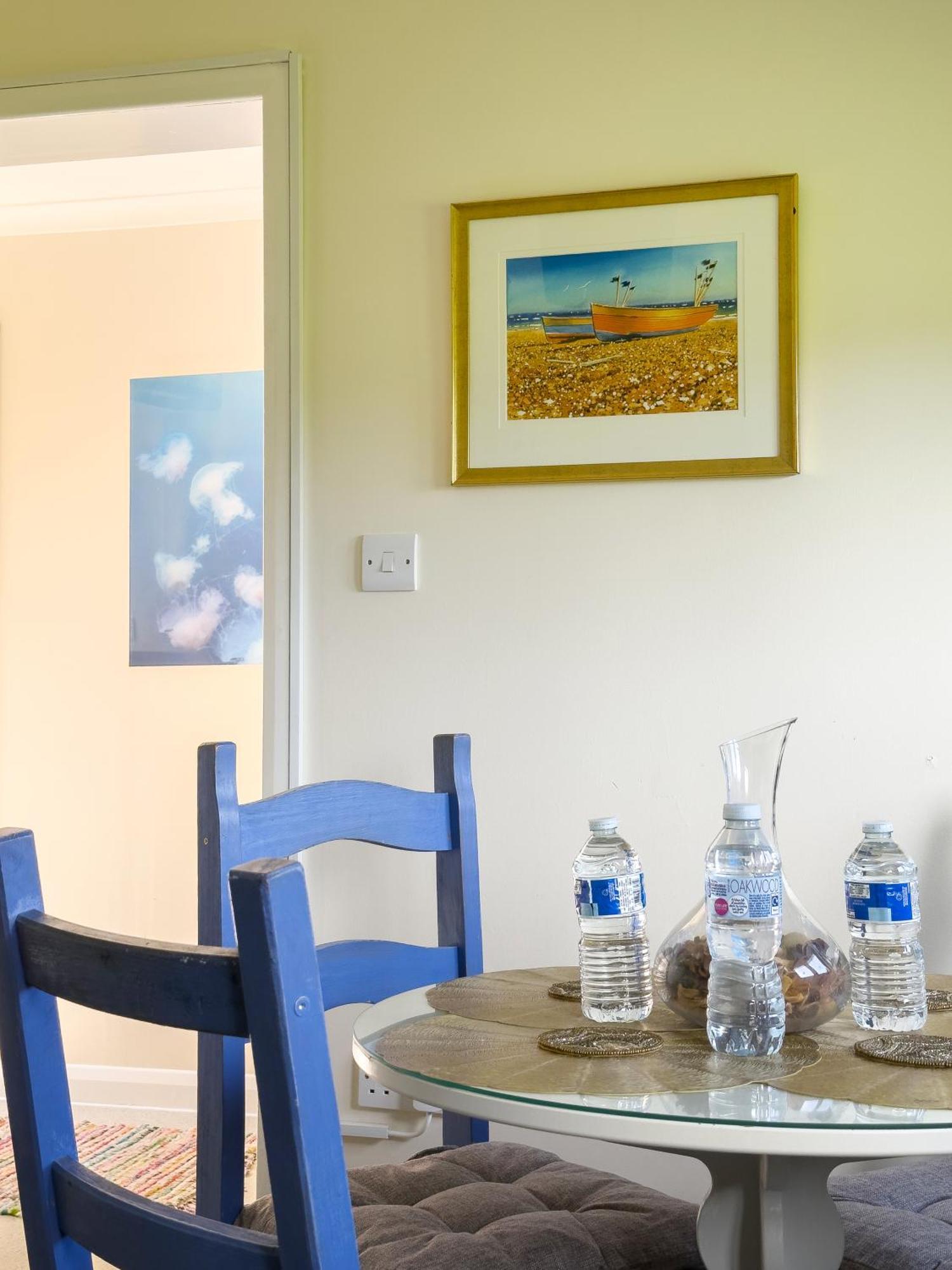 Rural Lodge Stay In Windsor! Hot Tub! Sleeps 20 Bray Bagian luar foto